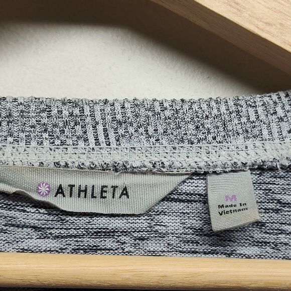 Athleta Pullover Sweater Women Size M Gray Long Sleeve Fall Winter Sporty Casual - Picture 6 of 8